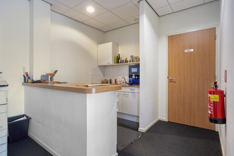BedrijfsruimteaanProf. Asserweg 18<br/> inWaalwijk BedrijfsruimteaanProf. Asserweg 18<br/> inWaalwijk