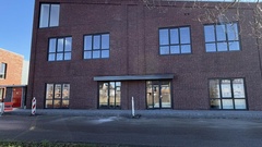 Bedrijfsruimte te huur Zoetermeer - Van der Waalsstraat 40