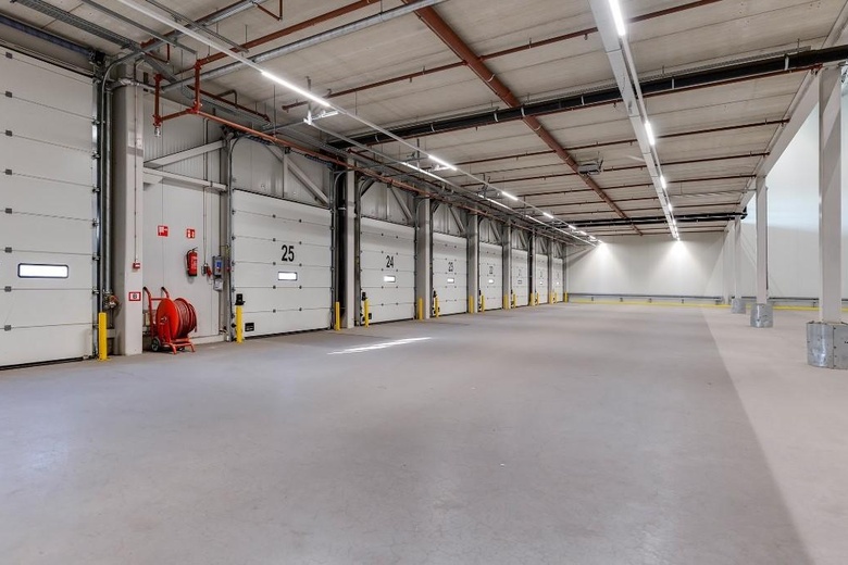BedrijfsruimteaanChangiweg 5<br/> inRozenburg BedrijfsruimteaanChangiweg 5<br/> inRozenburg