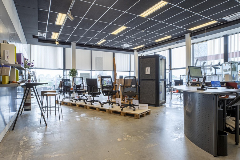 BedrijfsruimteaanMaatschapslaan 41<br/> inAlphen aan den Rijn BedrijfsruimteaanMaatschapslaan 41<br/> inAlphen aan den Rijn