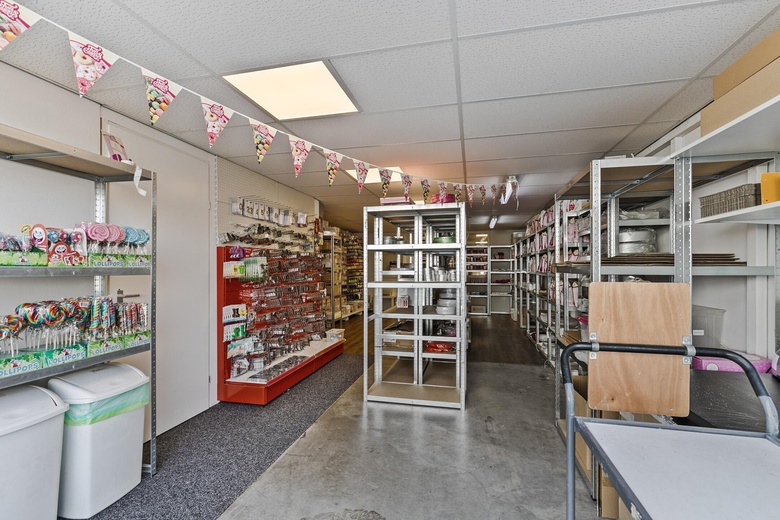 BedrijfsruimteaanTweelingenlaan 34 B<br/> inApeldoorn BedrijfsruimteaanTweelingenlaan 34 B<br/> inApeldoorn