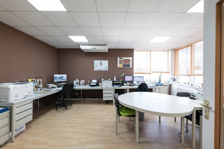 BedrijfsruimteaanDaltonweg 7<br/> inHellevoetsluis