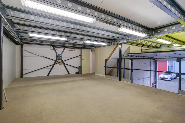 BedrijfsruimteaanInstallatieweg 15<br/> inHuizen