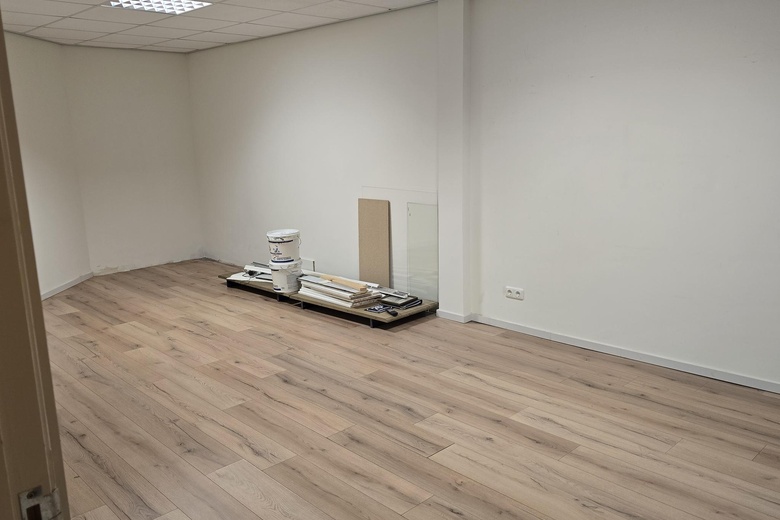 WinkelruimteaanHerenstraat 76 e<br/> inRijswijk WinkelruimteaanHerenstraat 76 e<br/> inRijswijk