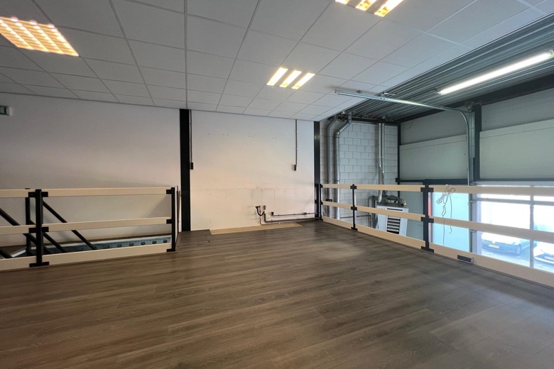 BedrijfsruimteaanZwolseweg 38<br/> inBarendrecht