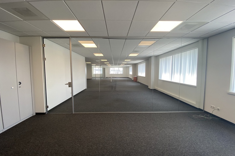 Kantoorruimteaanvan Schijndelstraat 8<br/> inWaalwijk Kantoorruimteaanvan Schijndelstraat 8<br/> inWaalwijk