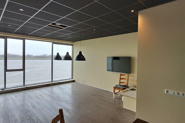 KantoorruimteaanZomerdijk 56 A<br/> inMaassluis KantoorruimteaanZomerdijk 56 A<br/> inMaassluis