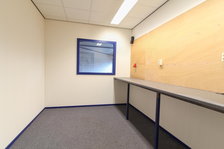 BedrijfsruimteaanBoezemweg 23 a<br/> inPijnacker BedrijfsruimteaanBoezemweg 23 a<br/> inPijnacker