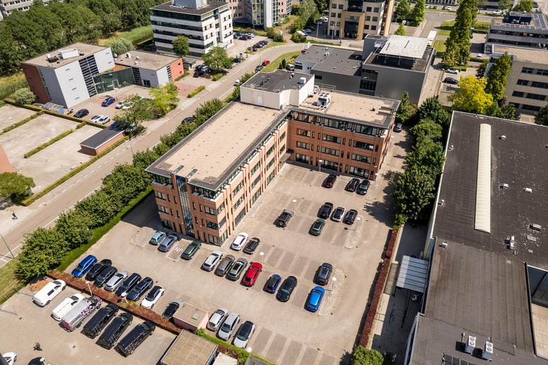 KantoorruimteaanVijzelmolenlaan 9units<br/> inWoerden