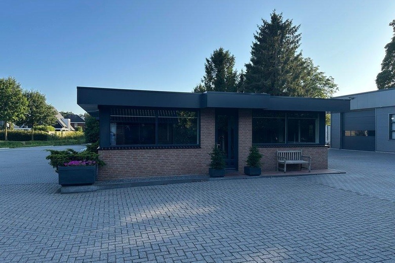 BedrijfsruimteaanHoofdstraat 91<br/> inZenderen