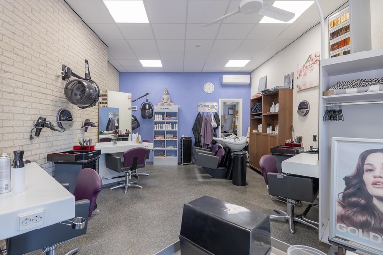 WinkelruimteaanHerenstraat 94<br/> inVoorhout WinkelruimteaanHerenstraat 94<br/> inVoorhout