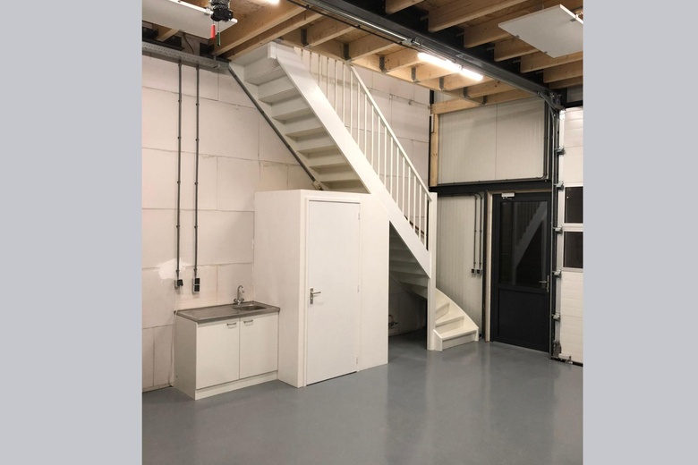 BedrijfsruimteaanDorresteinweg 70 09<br/> inSoest