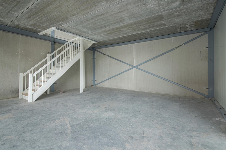 BedrijfsruimteaanJarmuiden 27 T<br/> inAmsterdam