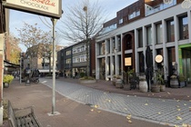 Bekijk foto 6 van Raadhuisstraat 1
