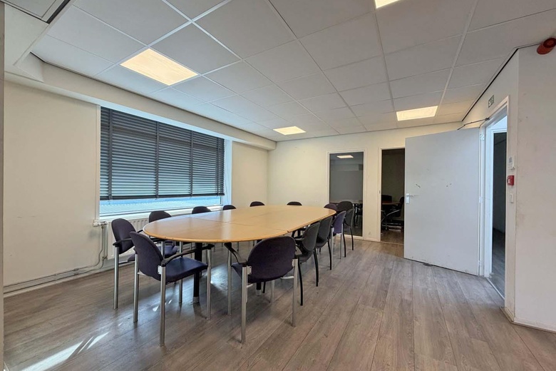 BedrijfsruimteaanIndustrieweg 20<br/> inSliedrecht