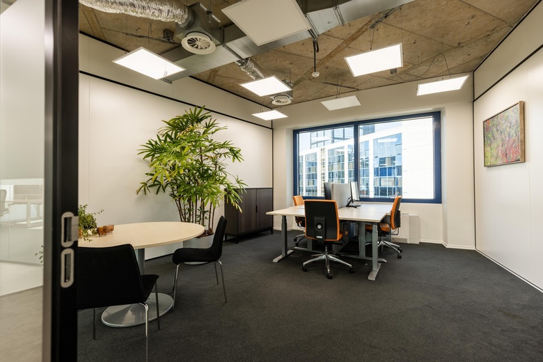 KantoorruimteaanLange Marktstraat 1<br/> inLeeuwarden