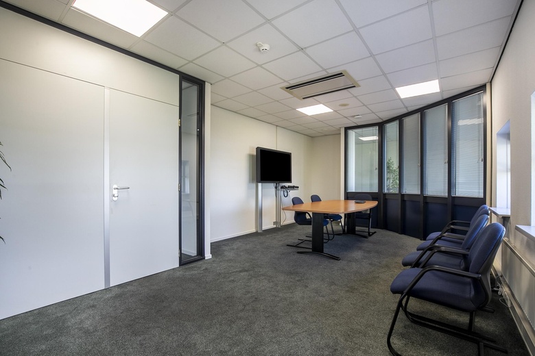 BedrijfsruimteaanIJzersteden 7<br/> inEnschede BedrijfsruimteaanIJzersteden 7<br/> inEnschede