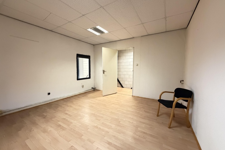 BedrijfsruimteaanNieuw-Zeelandweg 8 T<br/> inAmsterdam