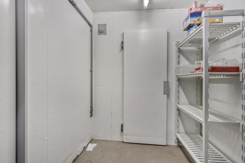 WinkelruimteaanZonstraat 34<br/> inEnschede WinkelruimteaanZonstraat 34<br/> inEnschede