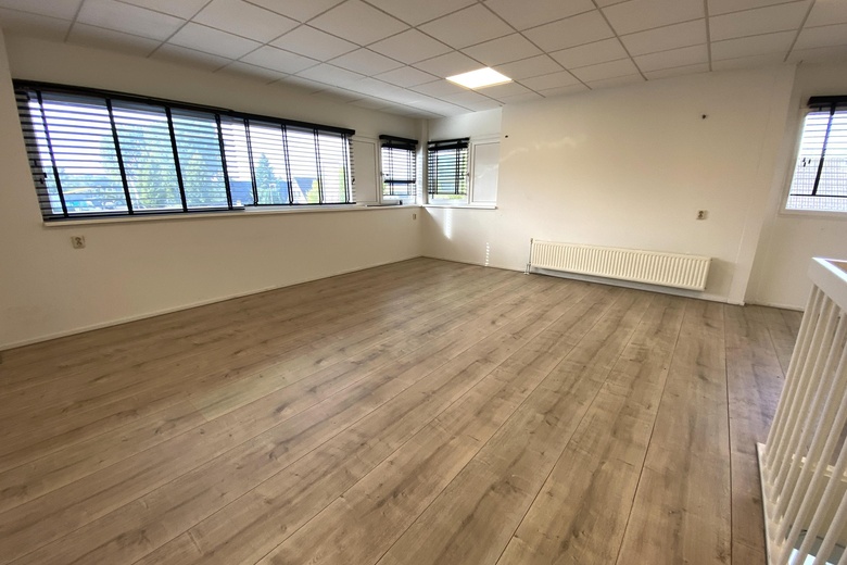 BedrijfsruimteaanSchoepenweg 51 I<br/> inLelystad