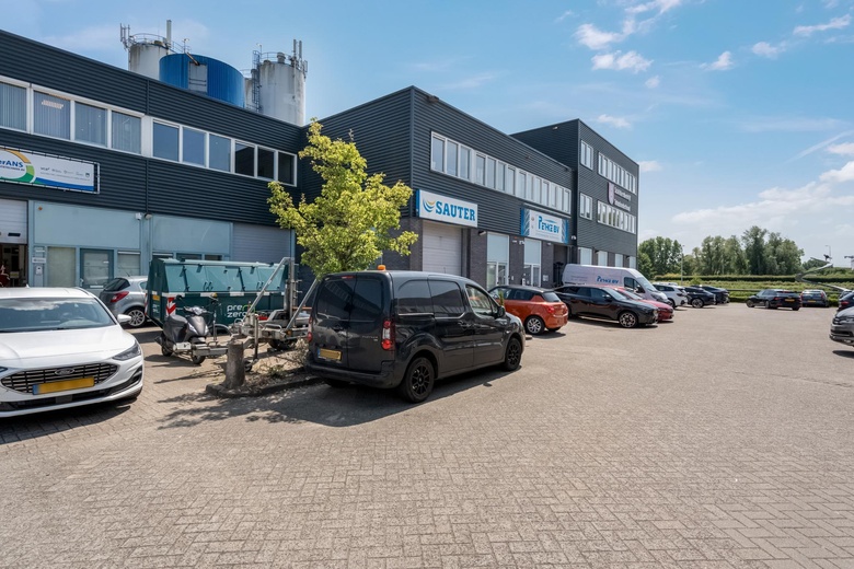 BedrijfsruimteaanSniep 103<br/> inDiemen