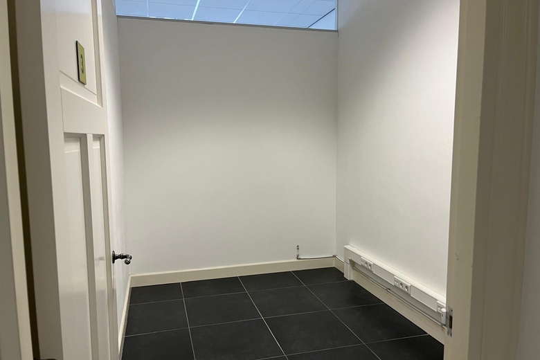 KantoorruimteaanWillem II Singel 30<br/> inRoermond