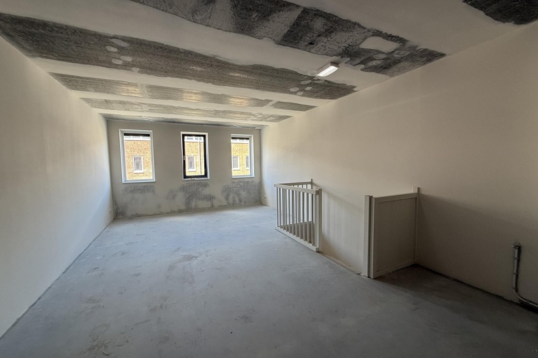 BedrijfsruimteaanNijverheidslaan 8 L<br/> inWeesp BedrijfsruimteaanNijverheidslaan 8 L<br/> inWeesp