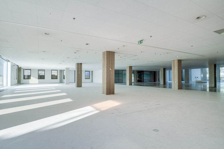 KantoorruimteaanElzenkade 1<br/> inHouten