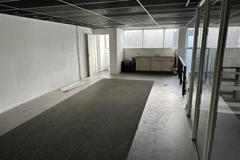 BedrijfsruimteaanNeutronstraat 7 7<br/> inGroningen BedrijfsruimteaanNeutronstraat 7 7<br/> inGroningen
