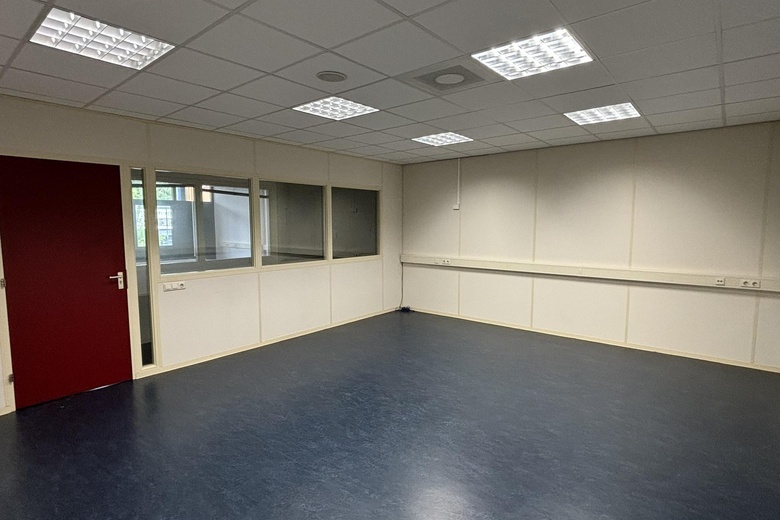 KantoorruimteaanLoopkantstraat 23<br/> inUden
