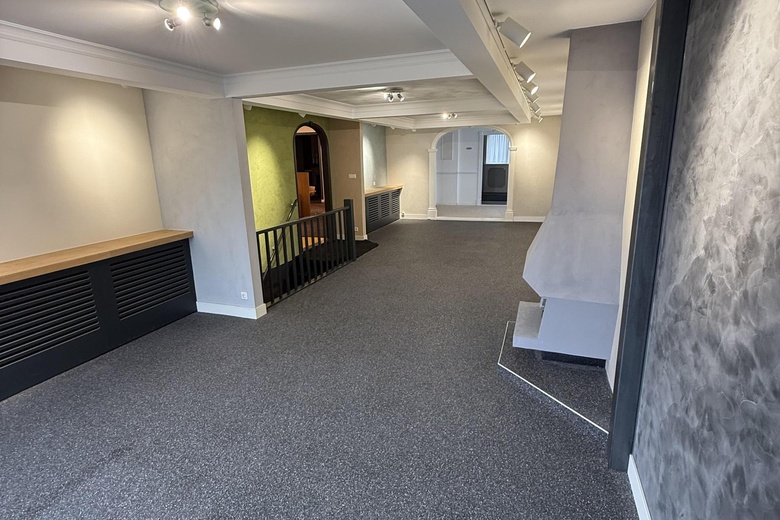 BedrijfsruimteaanEinsteinstraat 2<br/> inHillegom