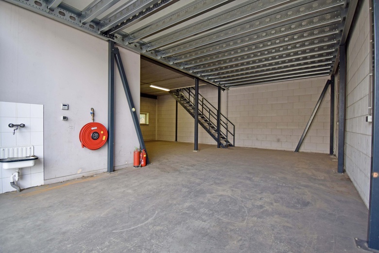 BedrijfsruimteaanAugustapolder 8<br/> inBarendrecht