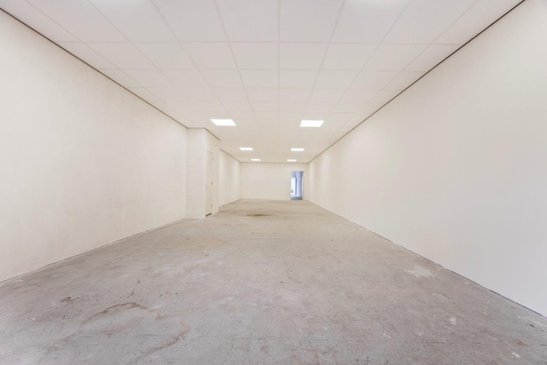 WinkelruimteaanHagelingerweg 55<br/> inSantpoort-Noord WinkelruimteaanHagelingerweg 55<br/> inSantpoort-Noord