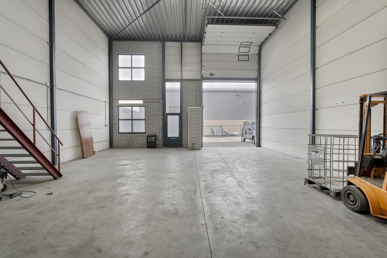 BedrijfsruimteaanGieterij 74<br/> inNoordwijkerhout