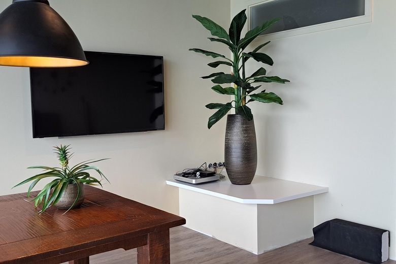 KantoorruimteaanZomerdijk 56 A<br/> inMaassluis KantoorruimteaanZomerdijk 56 A<br/> inMaassluis