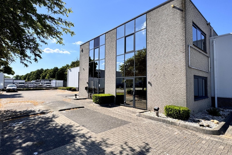 BedrijfsruimteaanRingweistraat 8<br/> inWaardenburg BedrijfsruimteaanRingweistraat 8<br/> inWaardenburg
