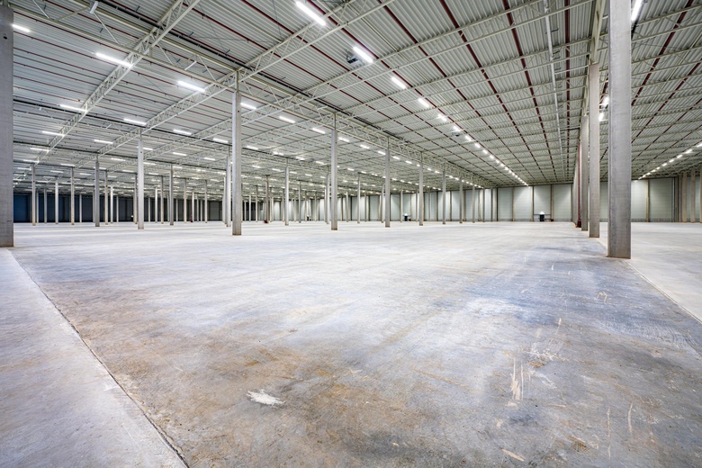 BedrijfsruimteaanBellstraat 10<br/> inEmmen