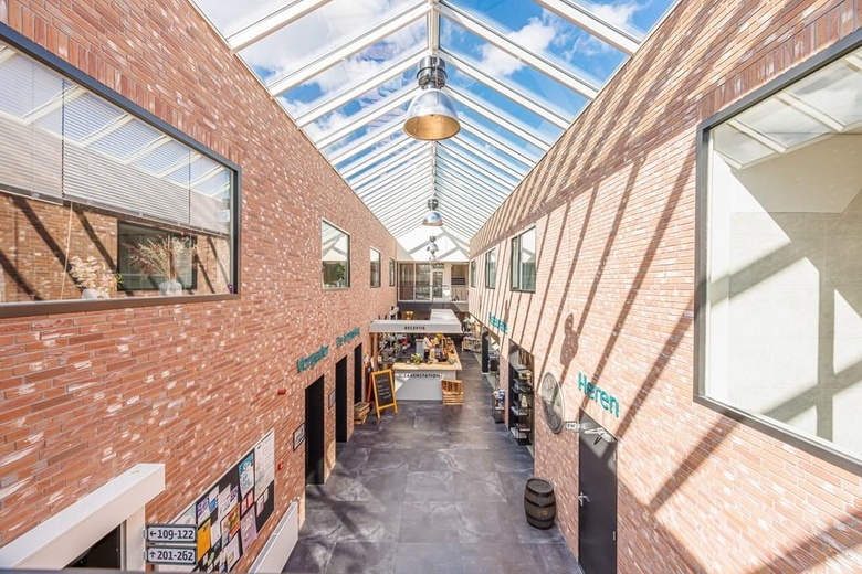 KantoorruimteaanStationsplein 99<br/> inHeerhugowaard KantoorruimteaanStationsplein 99<br/> inHeerhugowaard