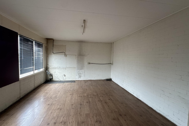 BedrijfsruimteaanDr. Ir. Van Veenweg 1 a<br/> inBergen op Zoom