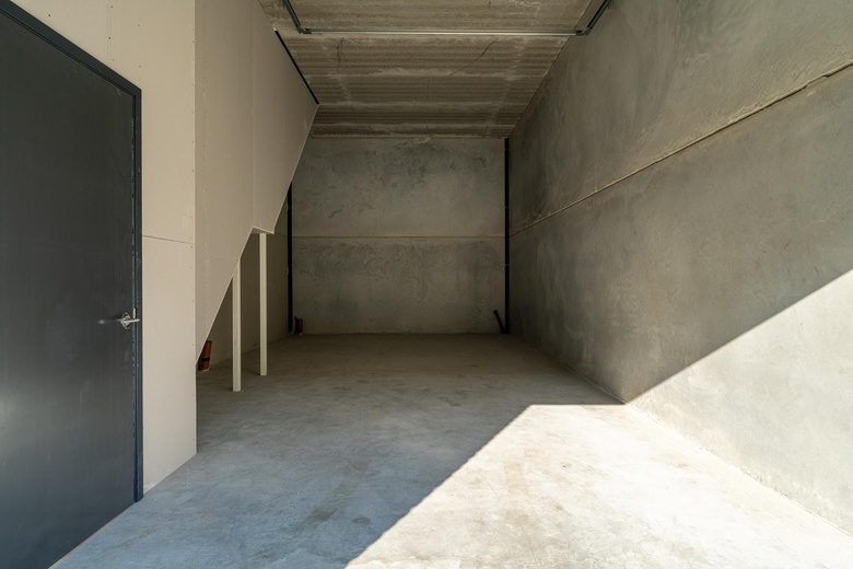 BedrijfsruimteaanIndustrieweg 12 a<br/> inGiessen BedrijfsruimteaanIndustrieweg 12 a<br/> inGiessen