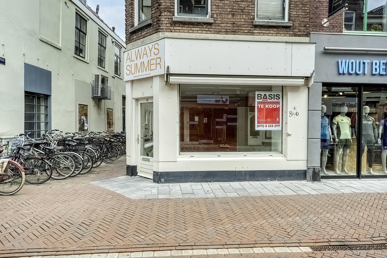 WinkelruimteaanHaarlemmerstraat 210<br/> inLeiden WinkelruimteaanHaarlemmerstraat 210<br/> inLeiden