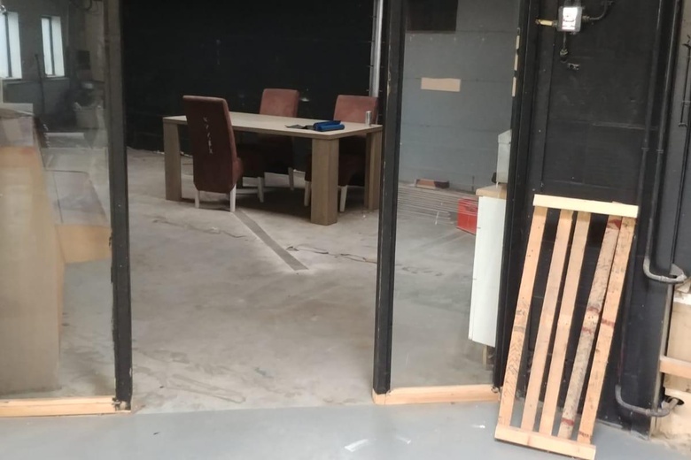 BedrijfsruimteaanDe la Reylaan 37<br/> inZeist BedrijfsruimteaanDe la Reylaan 37<br/> inZeist