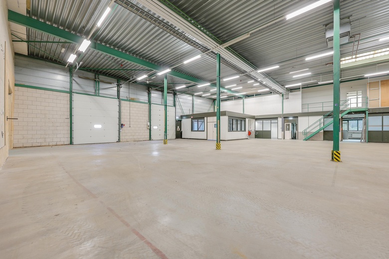 BedrijfsruimteaanVersterkerstraat 4<br/> inAlmere