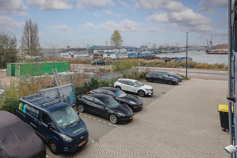 BedrijfsruimteaanSluispolderweg 13 A 18<br/> inZaandam