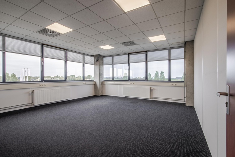 KantoorruimteaanRessenerbroek 24 a<br/> inHeteren KantoorruimteaanRessenerbroek 24 a<br/> inHeteren