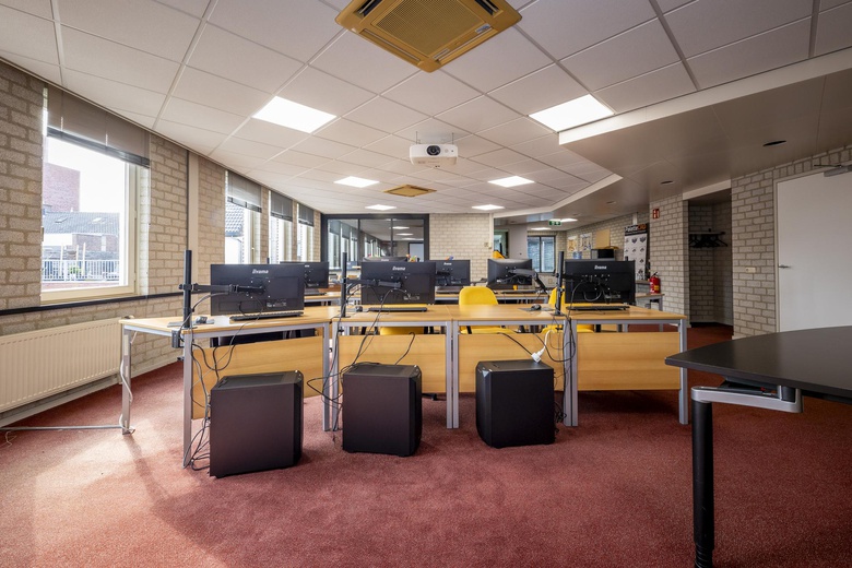 KantoorruimteaanStationstraat 278<br/> inNuth KantoorruimteaanStationstraat 278<br/> inNuth