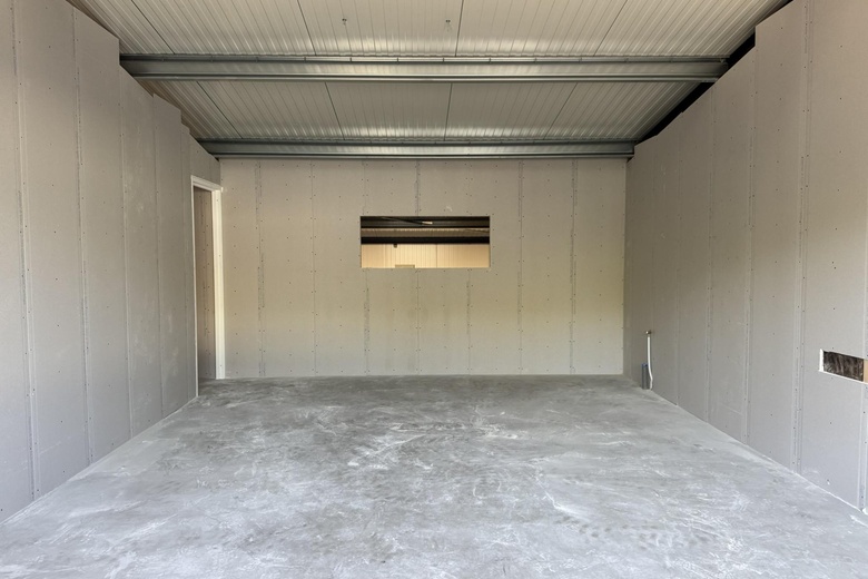 BedrijfsruimteaanAmbachtsstraat 9 c<br/> inPoortugaal