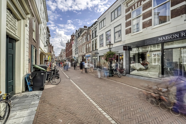 WinkelruimteaanHaarlemmerstraat 55<br/> inLeiden WinkelruimteaanHaarlemmerstraat 55<br/> inLeiden