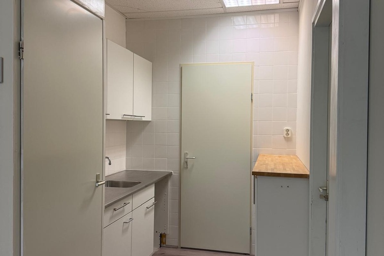 KantoorruimteaanDirck Uytenboogaertstraat 5<br/> inZwijndrecht