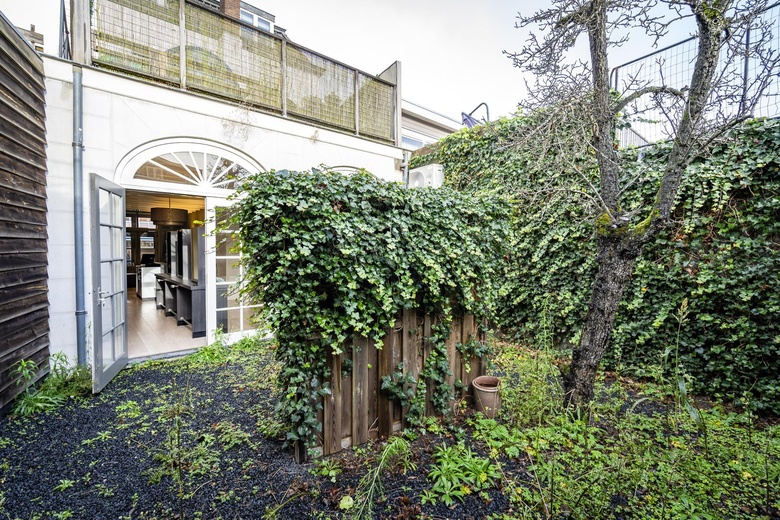 WinkelruimteaanVeerstraat 13<br/> inBussum WinkelruimteaanVeerstraat 13<br/> inBussum